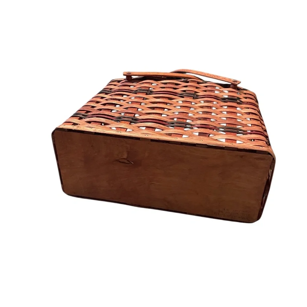 NEW Large Hand Crafted‎ Reddish Brown Amish Wood Slat Basket, Bent Wood Handle